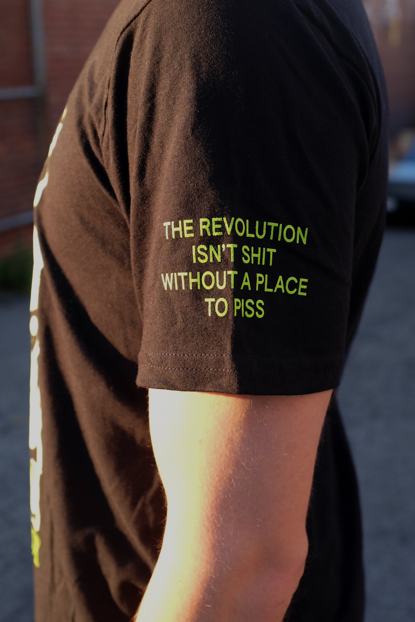 Right to Pee Tee